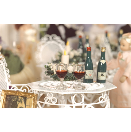 Glas med r�dvin