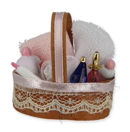 Korg med babyprodukter